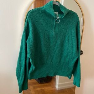 Green zipper turtle neck sweater